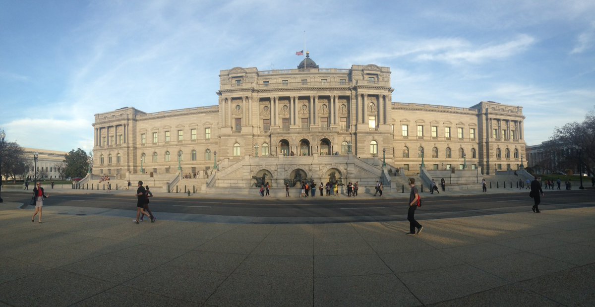 renee_joynes's tweet photo. #8thgradedc #learnsharelive people have the opportunity to learn :library of congress https://t.co/AqG9aJKBdV