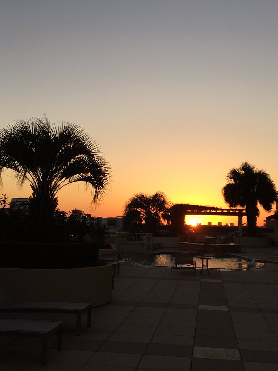farrah569's tweet photo. Paradise is amaz https://t.co/wCnUduzjWG