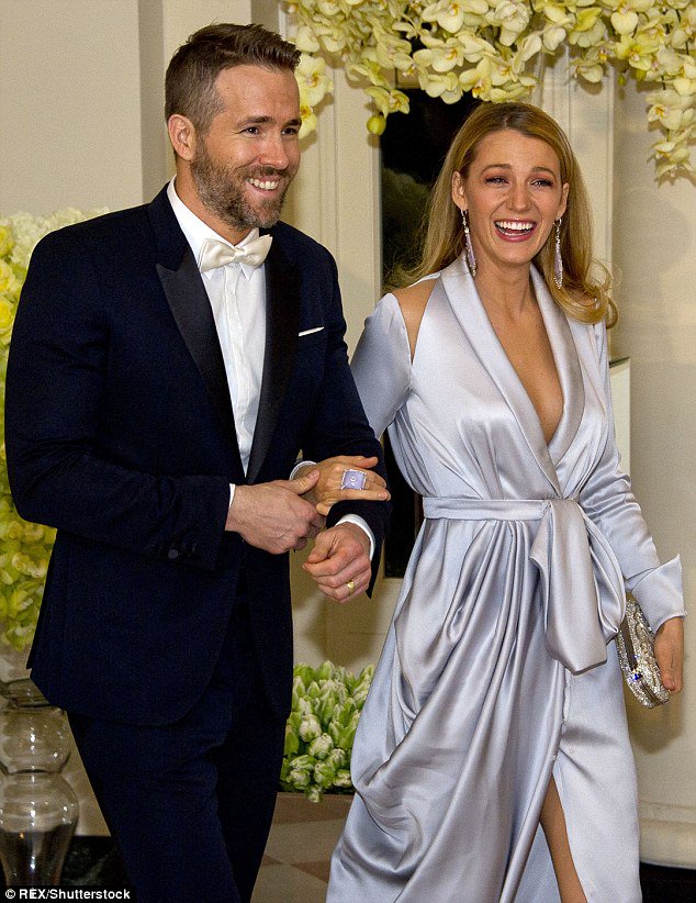 SimplyYouMag's tweet photo. #BlakeLively &amp; #RyanReynolds at a #statedinner at the #WhiteHouse in honour of #CanadianPrimeMinister @JustinTrudeau https://t.co/A8pO5nXEYw