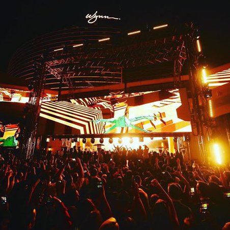 GuettaFansClub's tweet photo. Last Night in @XSlasvegas @davidguetta 
Next: @livmiami and @ultra https://t.co/4WKwb29nTw