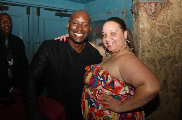PLUSIZEBEAUTY22's tweet photo. Me and @Tyrese.... Hey boo in my head we dating lol 😁 https://t.co/nGV5Xb00Vz