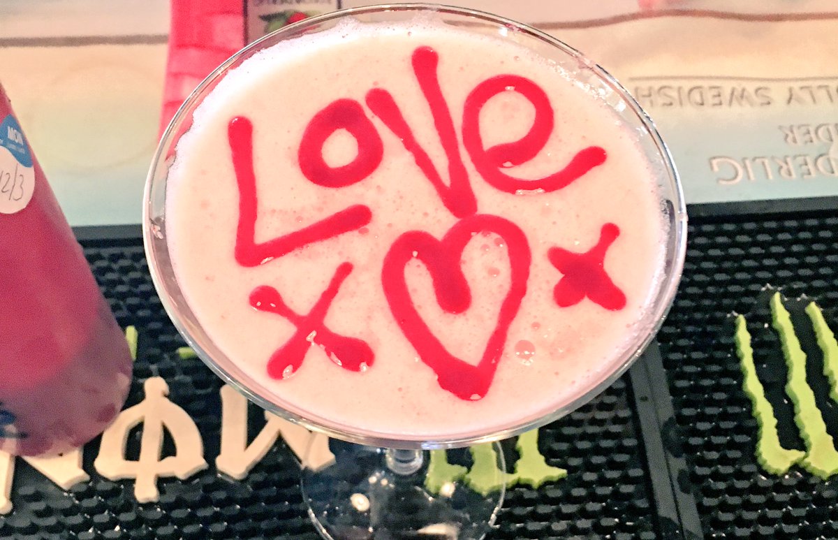 levelhull's tweet photo. #love #frenchmartini #levelhull https://t.co/hUewsuxZiU