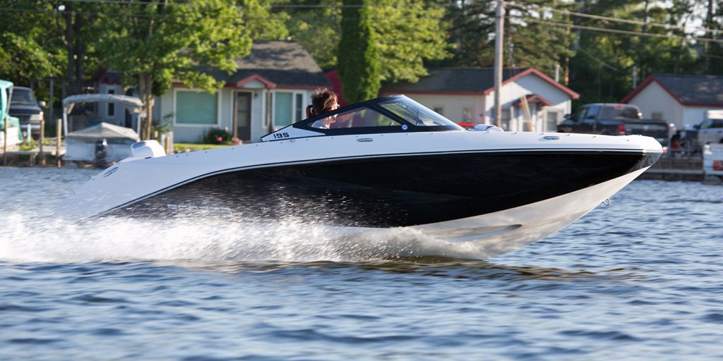 This is the proper way to spend a Sunday evening. #ScarabBoats