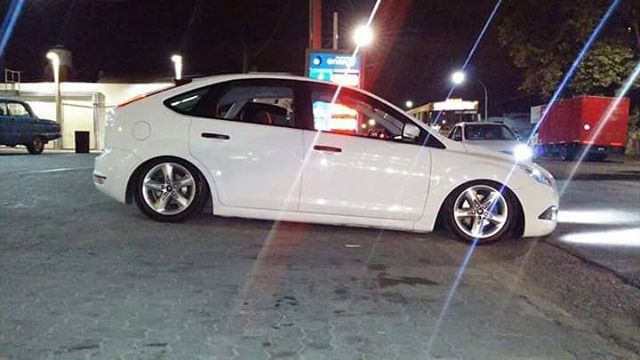AlPisoSiempre_'s tweet photo. #Focusssss #White #AlPisoSiempre https://t.co/8T0DFY6TxZ