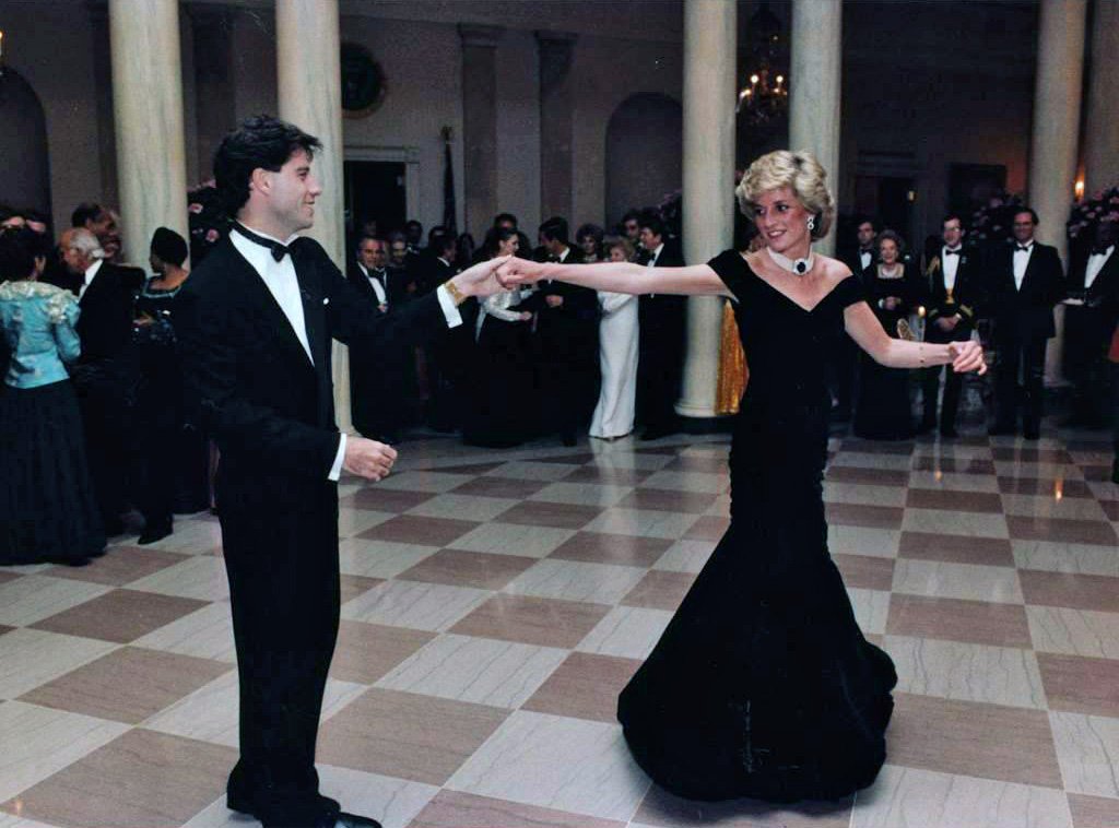 HistoryInPics's tweet photo. Princess Diana dancing with John Travolta at a White House gala dinner, 1985. Photo from the Ronald Reagan Library. https://t.co/7EbvkR47hU
