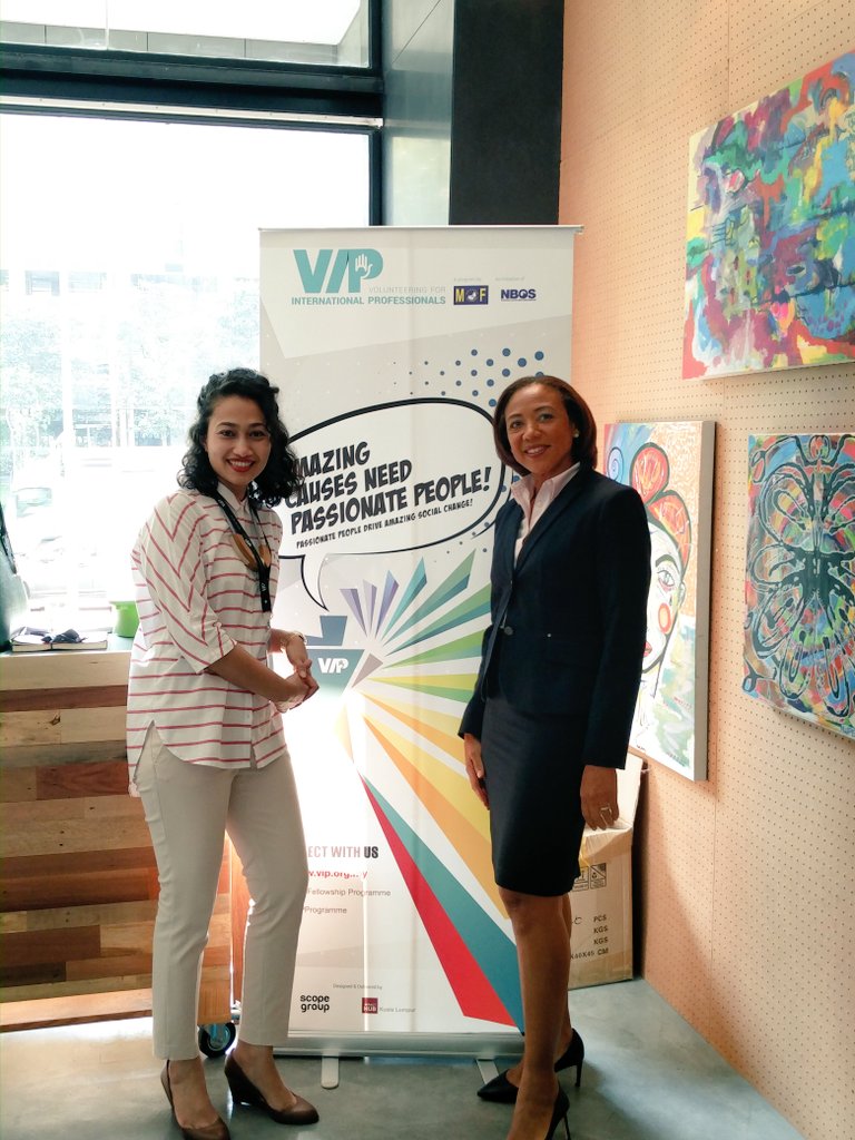 klbrtf's tweet photo. Glad to have Michelle Gyles McDonnough, UNDP rep for SG, MY and Brunei, here at @ImpactHubKL today. #MyVIP2016 https://t.co/pJshUnCj6q