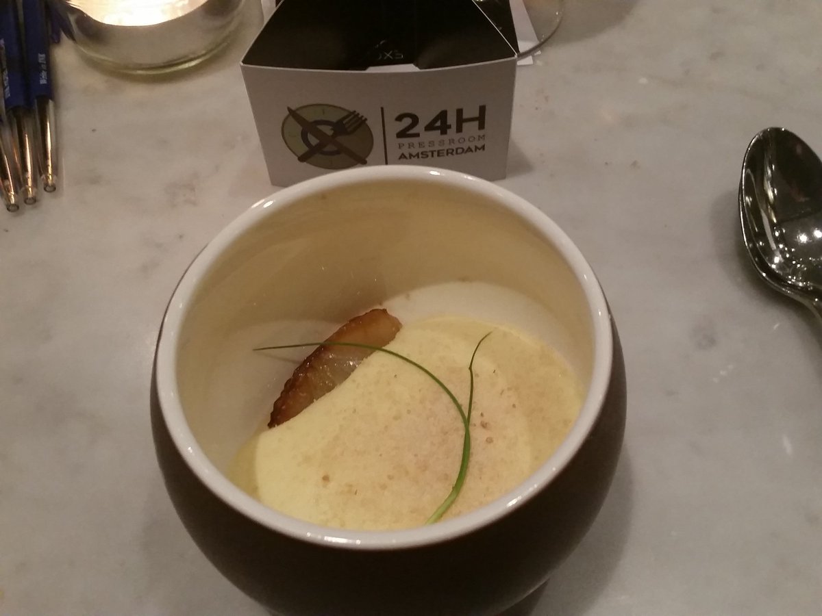 AstridsTaste's tweet photo. Wow dankjewel @basvankranen &amp; team voor waanzinnig lekkere (kaas)desserts #24HPRESSROOM https://t.co/Rgvsd5hsS5