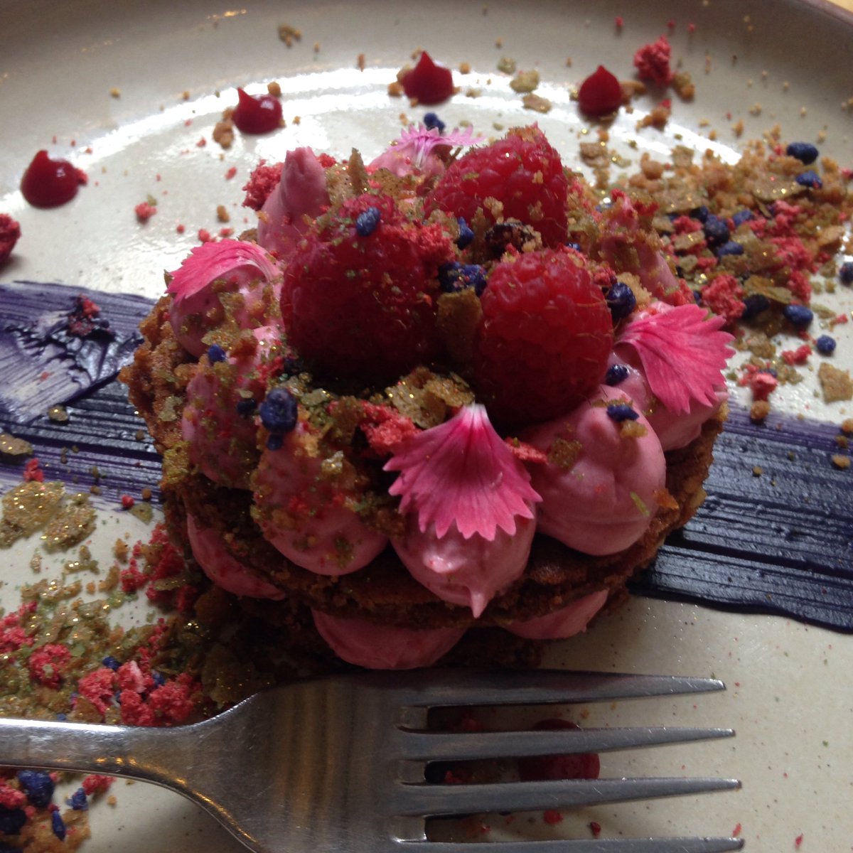 _galleton's tweet photo. @DevonCafe i love you and i love your deserts!!! https://t.co/mGonMTiWtj