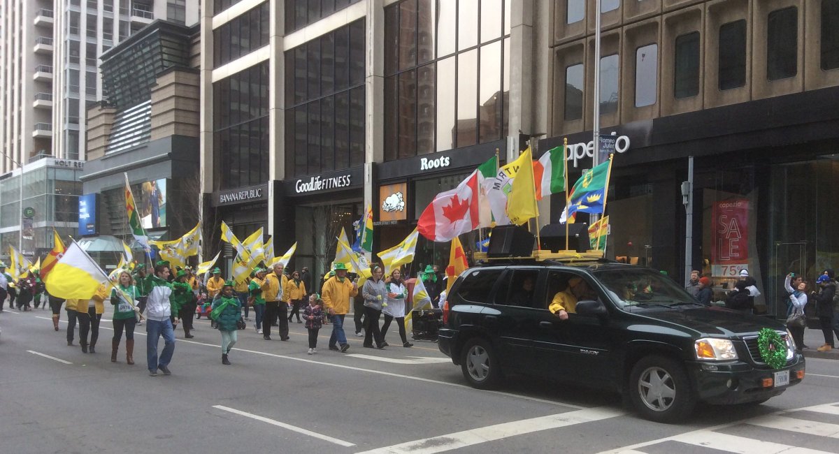 cavanagh_danny's tweet photo. Proud Irish revellers marched down Bloor in today's #StPatricksDayParade.
@StPatricksTO @BloorYorkville #Toronto https://t.co/3KM9jRtTnR