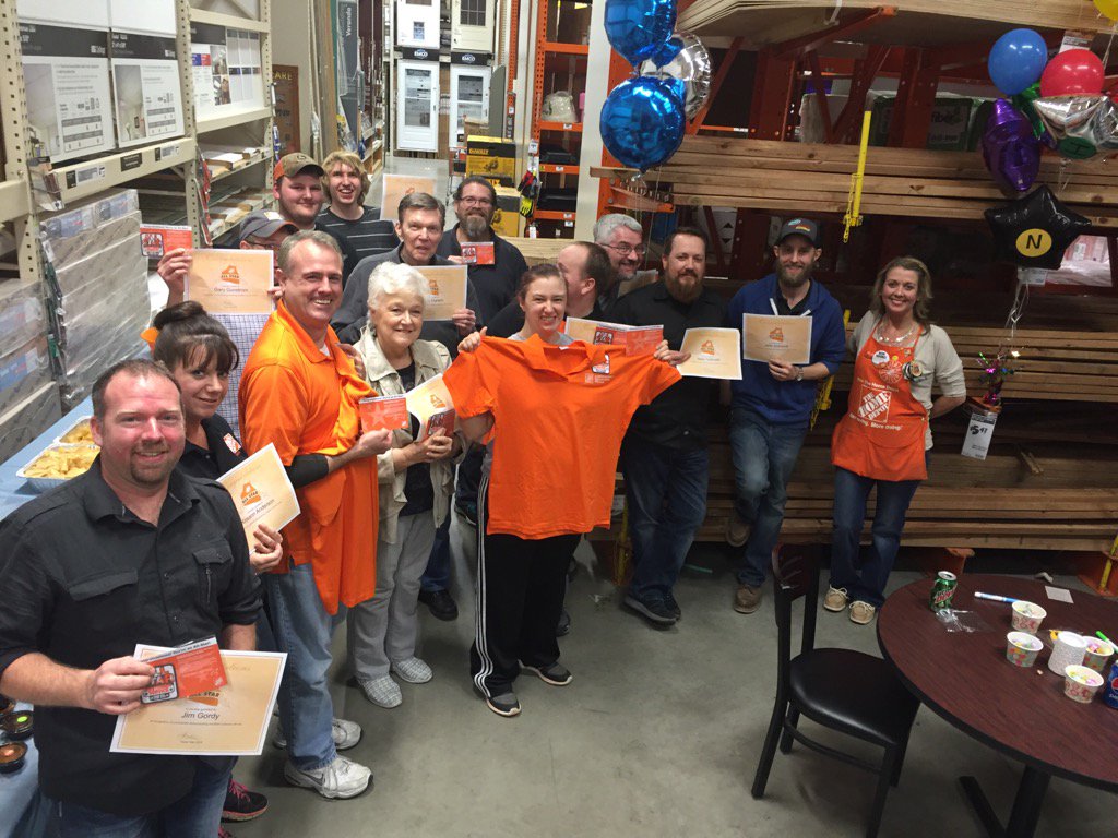 lauracook131's tweet photo. Congrats to our 2015 Customer Service All Stars! You guys rock!!  #HD2820 https://t.co/wDQ40HkoBa