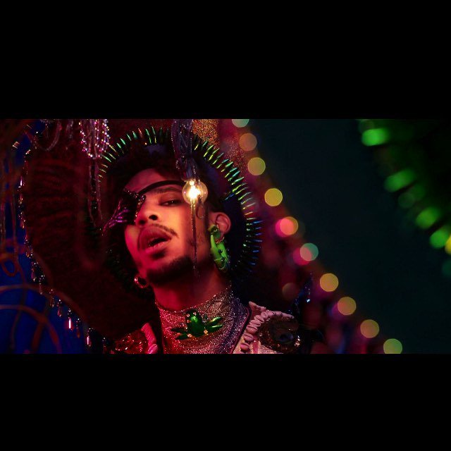 Holy_Faya's tweet photo. Behind The mirror with @killasonucwp ✨in The #BlackCrook #MusicVideo 📽@AlexandreDegardin #galhack #fantasy #hiphop … https://t.co/9mkaCIXeD3