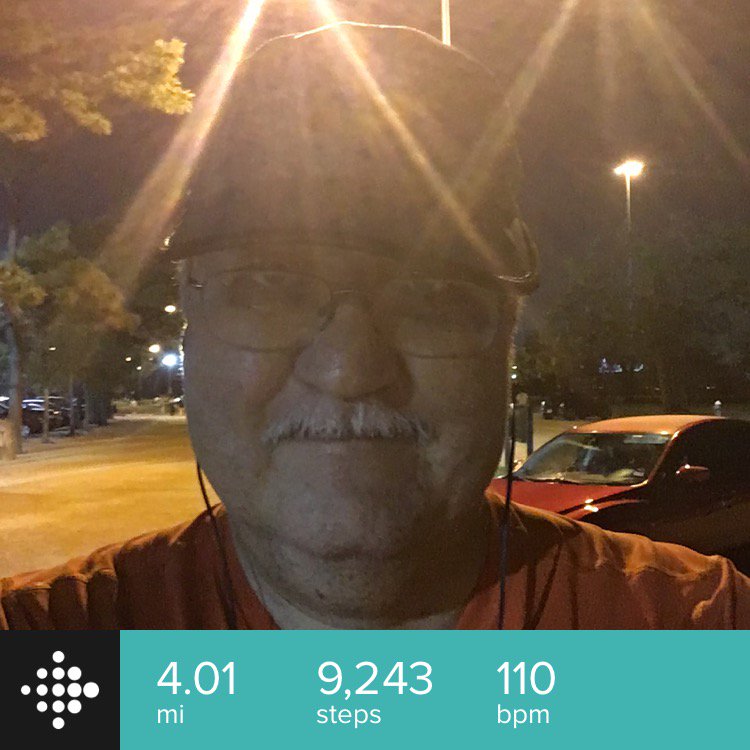 JohnRiggle2's tweet photo. Late night walk after a long drive. Legs felt great! Wish the wife was with me. #Fitbit #walk #fitness #53togo https://t.co/gkYG87zC1W