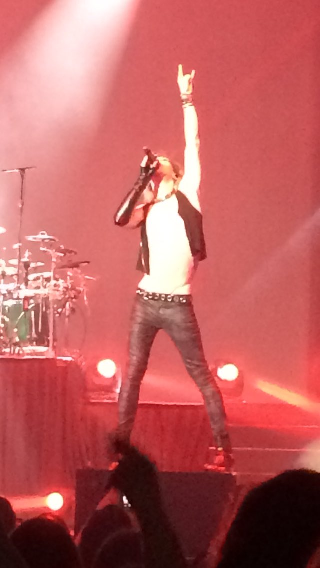SilverFireStone's tweet photo. Another favourite from Hamilton @JoshRamsay @mtrench #NeverSayDie https://t.co/ntNO35mdHG