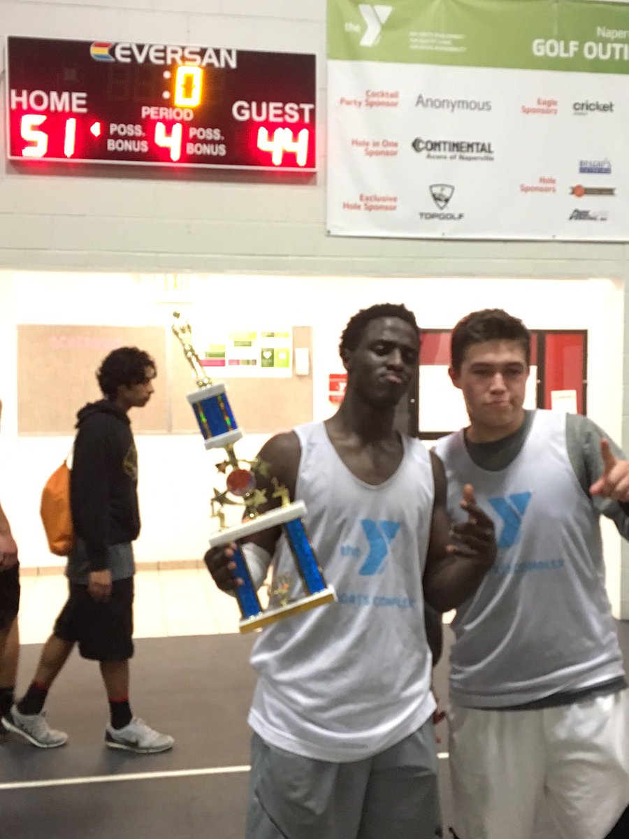 YballTeamSplash's tweet photo. MVP of the tournament goes to Emmanuel Rugumba. @BooRadd_  Maybe the greatest performance in Yball history 🏆 https://t.co/XuBhgbIOs6