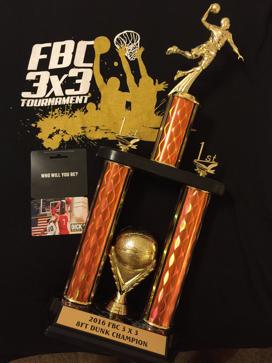 Anthony1906's tweet image. So they put on an 8ft goal dunk contest for $100 and a trophy.. Beat an 18 year old for the title.. #SlamDunkChamp