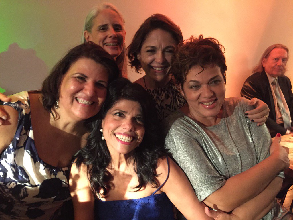 LourdesLuz's tweet photo. Com minhas queridas amigas !!!!!! https://t.co/93HWuy4BtC
