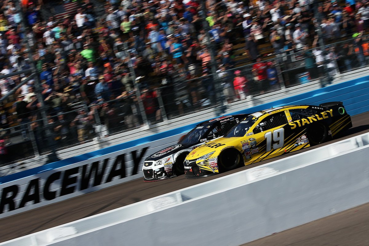 NASCAR's tweet photo. One last look.
#GoodSam500 https://t.co/JxClYvoUy0