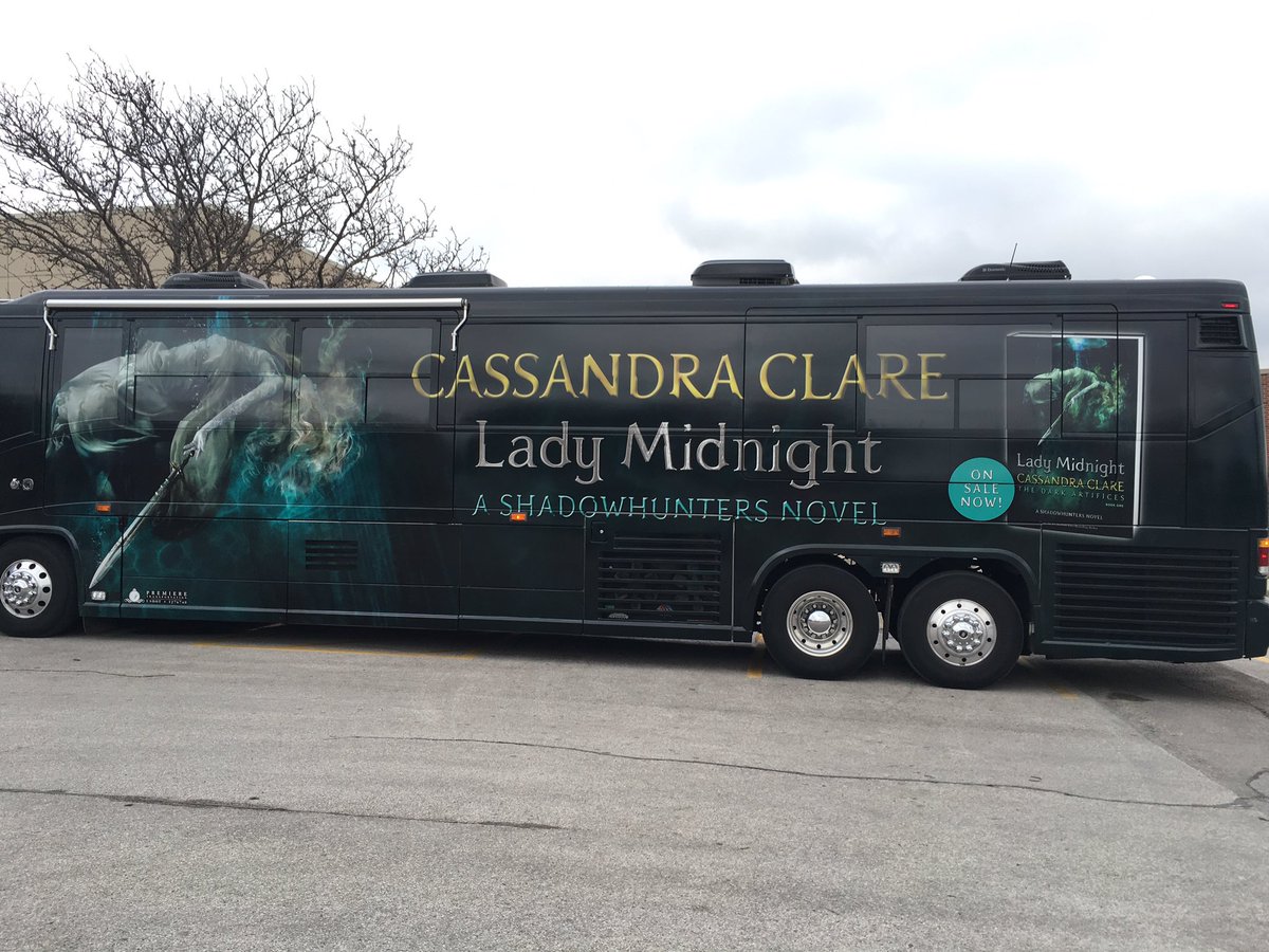 abalimsky's tweet image. Best day ever!! I got to spend it with @Isabellaisred , @ednasteadham, &amp;amp; sister #ladymidnightomaha @cassieclare  💖💝💗