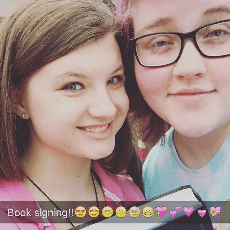 abalimsky's tweet image. Best day ever!! I got to spend it with @Isabellaisred , @ednasteadham, &amp;amp; sister #ladymidnightomaha @cassieclare  💖💝💗