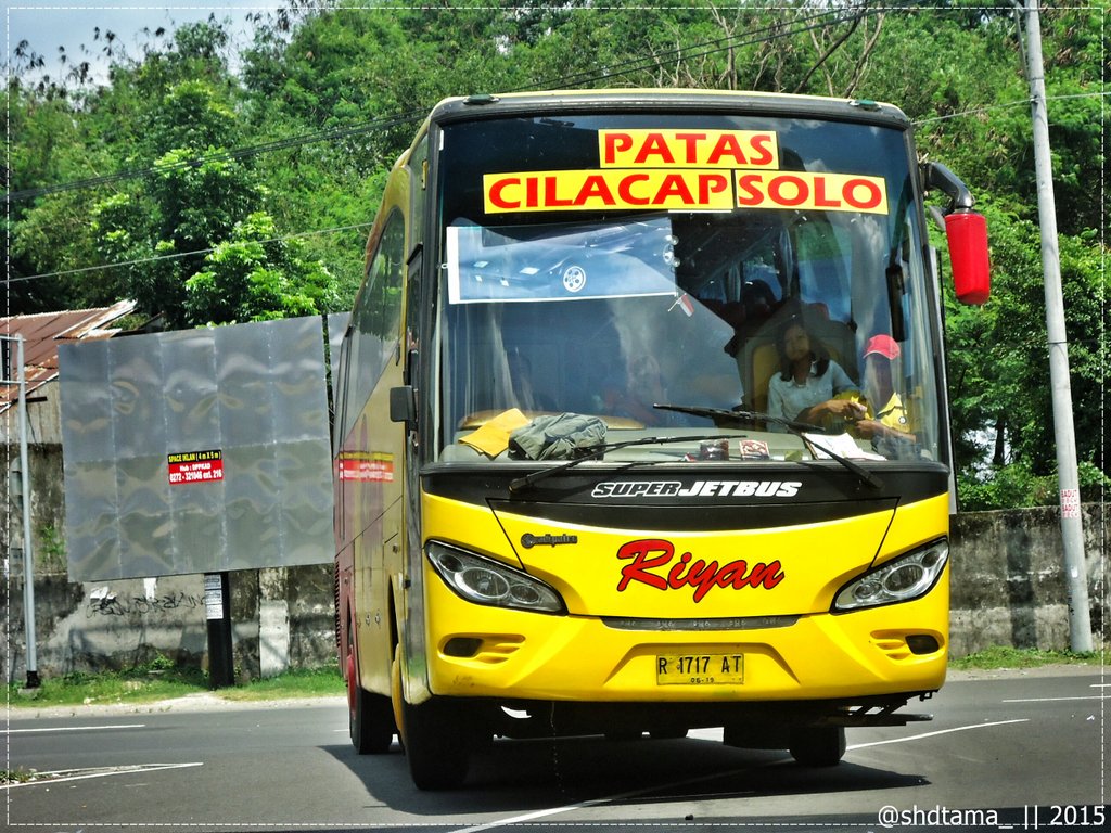 SukaFotoBis's tweet photo. RT @shdtama_: BINGO!

Riyan @RiyanTransport 
RK8 R260
JetbusHD

Term.Klaten

#SukaFotoBis #AyoNaikBis https://t.co/aY0RIQa19Y
