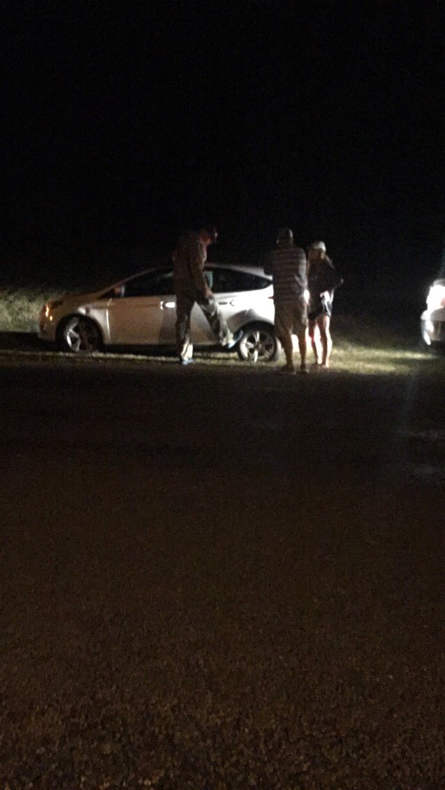 abigail_hendrix's tweet photo. now this is how you start spring break, poppin tires @allliesmith πππ #dad2therescue https://t.co/sO3mP5unTi