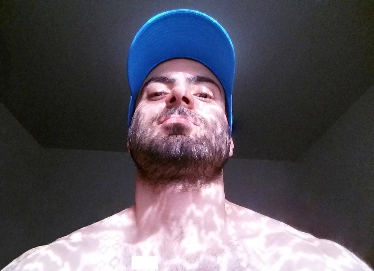 RebelinAluminio's tweet image. RT CanarioAcosado "RT marcpbb: Attitudes #VerySimple can change bad situations: a caress, a hug, a kiss... turn ev… https://t.co/V25fykpZ4P"