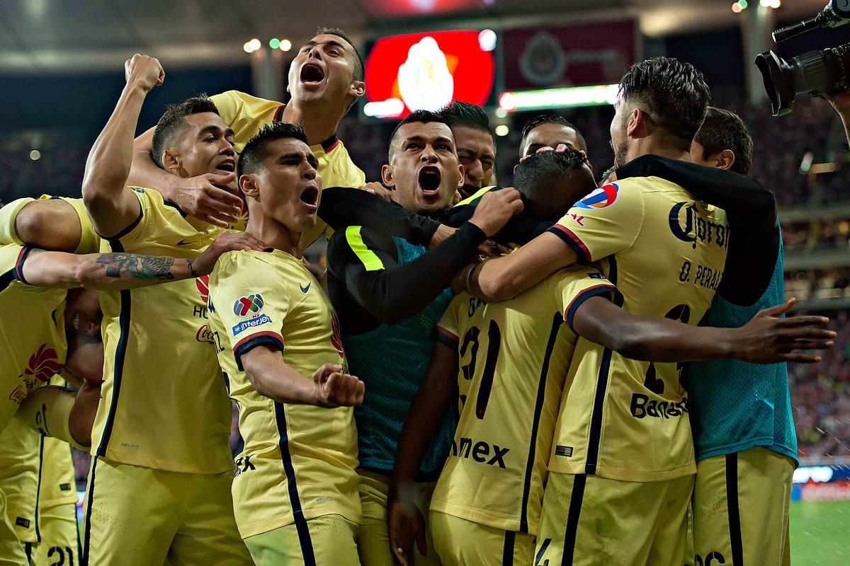 ClubAmerica's tweet photo. ¡El presente nos pertenece! #ElClásicoEsAzulcrema https://t.co/Kz4fvoP2fr