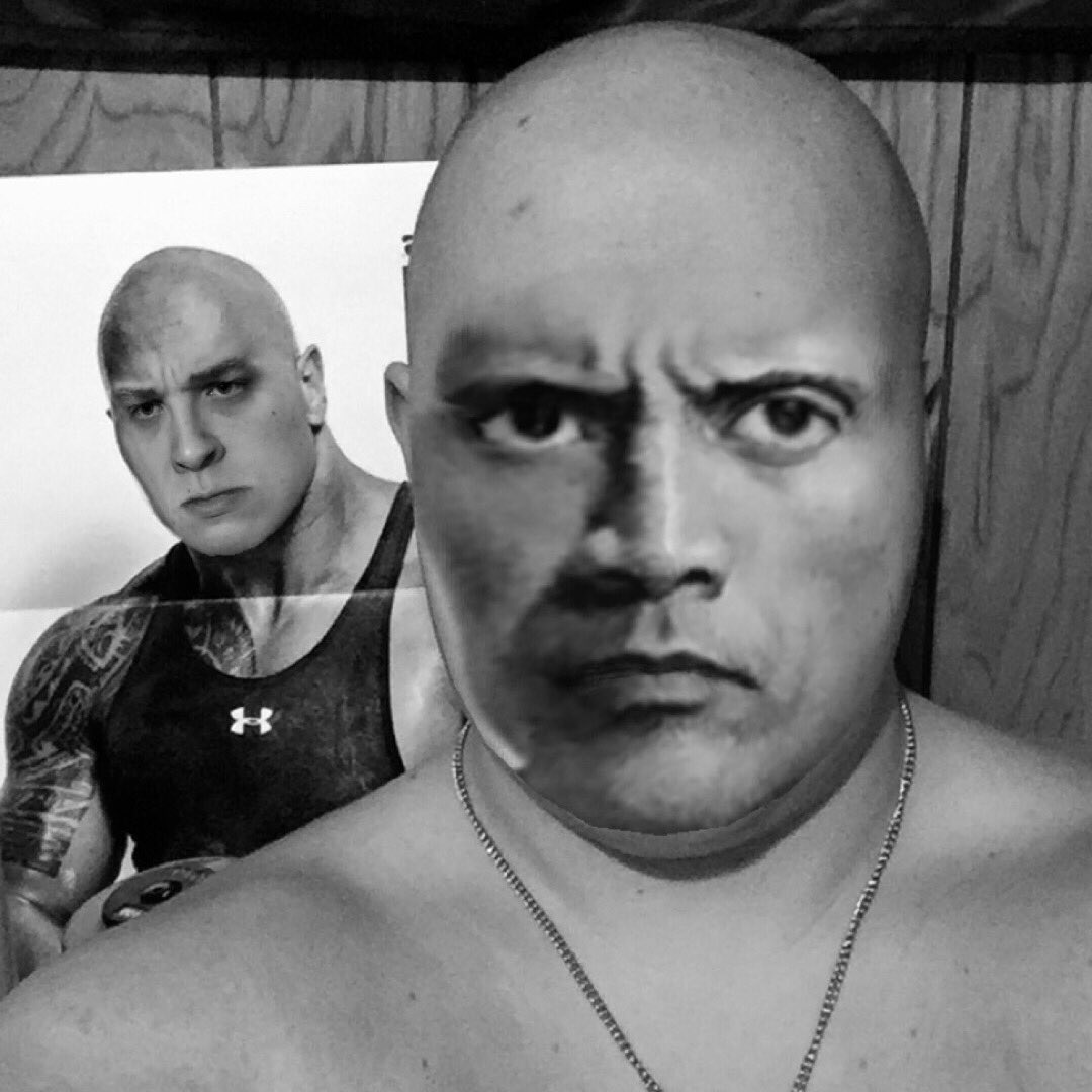 ThunderBomb33's tweet photo. @TheRock finally lookin like my ideal. We look damn good! #ProjectRock #achivegreatness #silverback #stayhumble https://t.co/sclkngU21M