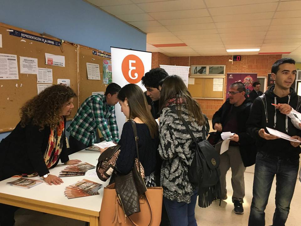 El Colegio participa en el Foro de Emprendedores y Cooperativismo que se celebra hoy en la <a href="/FCEEUMA/">Facultad Económicas</a> de <a href="/InfoUMA/">Universidad de Málaga</a>