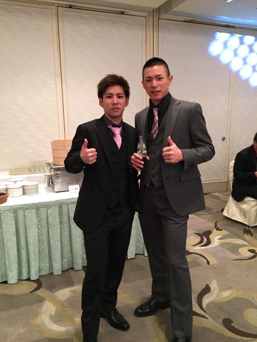 tom5bsk's tweet photo. とむでーす！
やっとiPhoneデビューしたぜー♪
インスタも始めようと思うので
Twitterも両方フォローお願いします！
前フォローしてた人フォローよろしくお願いします！
リツイートしてねー（≧∇≦） https://t.co/GLMN7mGYmQ