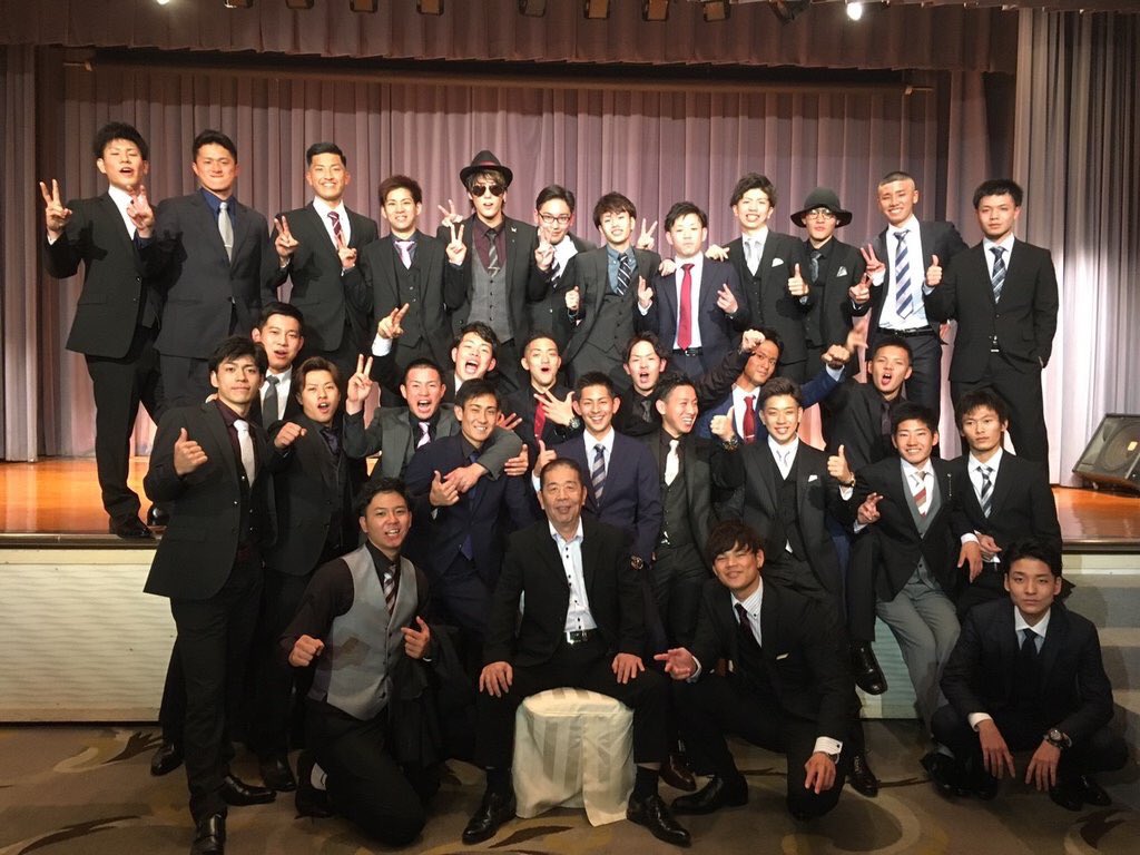 tom5bsk's tweet photo. とむでーす！
やっとiPhoneデビューしたぜー♪
インスタも始めようと思うので
Twitterも両方フォローお願いします！
前フォローしてた人フォローよろしくお願いします！
リツイートしてねー（≧∇≦） https://t.co/GLMN7mGYmQ