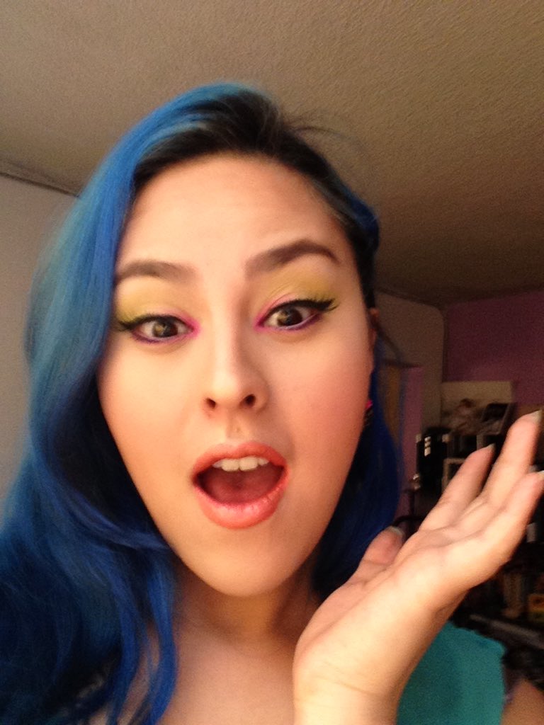 MakeupTogepi's tweet photo. #Colors #makeupcolors #springmakeup https://t.co/RqgRza2CTC