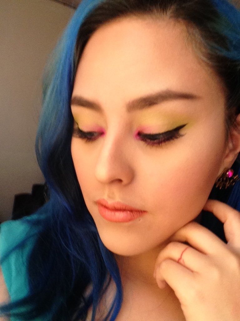 MakeupTogepi's tweet photo. #Colors #makeupcolors #springmakeup https://t.co/RqgRza2CTC