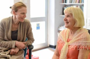 LivingPaintings's tweet image. Want to join a #TouchtoSee Book Club? They bring together adults who are #visuallyimapired: livingpaintings.org/book-clubs