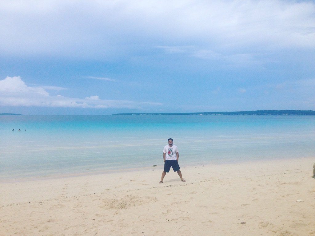 awwe_'s tweet photo. Pantai Nirwana, Baubau. Terima kasih Baubau, sampai ketemu lg :) https://t.co/SyzIqMTzGR