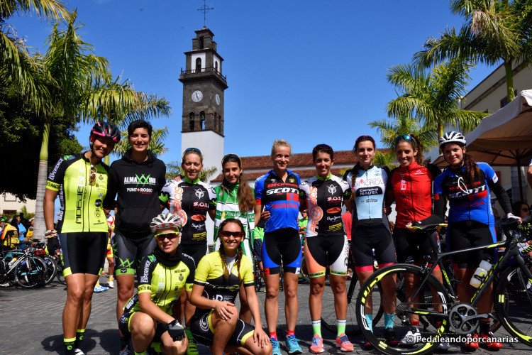 pedaleando1's tweet photo. Arranca temporada ciclismo con la Copa Cabildo 2016, J.David Martín y Katy Sierra vencedores https://t.co/dXnS7Pwscz https://t.co/FdgHLEpTOy