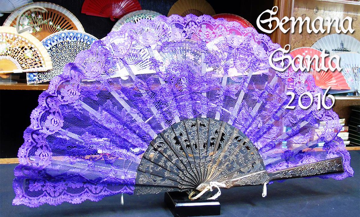 HandfanCarbonel's tweet photo. #Pamitos que inviten al recolliment propi de #SetmanaSanta i #Pasqua. Madera de banús amb encaix morat. #Valencia https://t.co/1qGWiDD7Qg