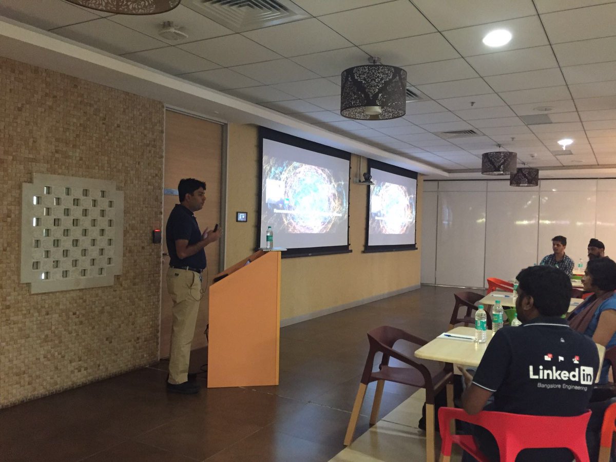 AbhishekDe18's tweet photo. Matchmaking on LinkedIn platform #recommendersystems #LinkedInIndia @LinkedInIndia https://t.co/blgujlobT6