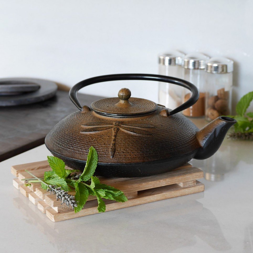 Buenos días Lunes!! DEBURN es un protector de calor de madera de roble ohmygood.net #buenosdias #wood