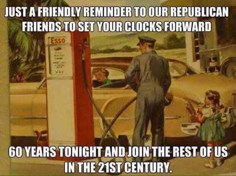 BerntUp's tweet photo. Would've been perfect for yesterday. #DaylightSavingTime #BernieSanders https://t.co/yTsmrHte8d