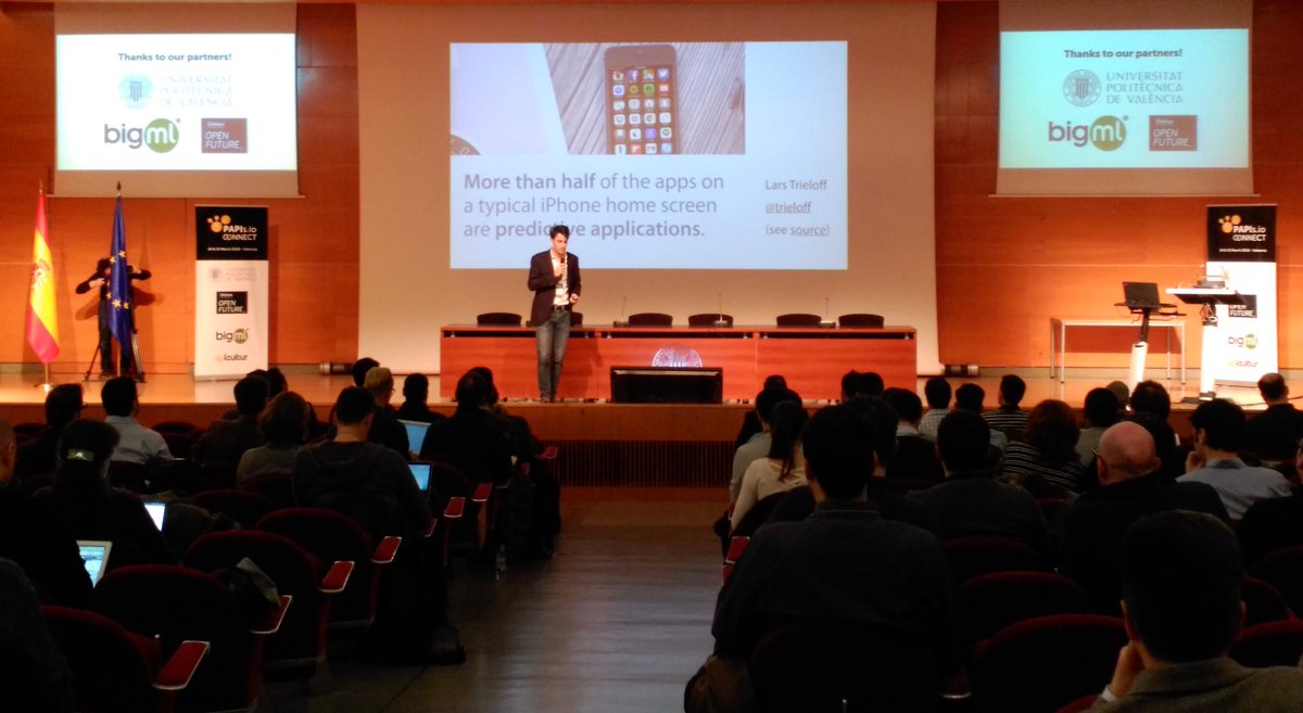 bigmlcom's tweet image. 1st session at #PAPIsConnect 16&apos; @UPV. #machinelearning, predictive #APIs, #apps #startups 
papis.io/connect