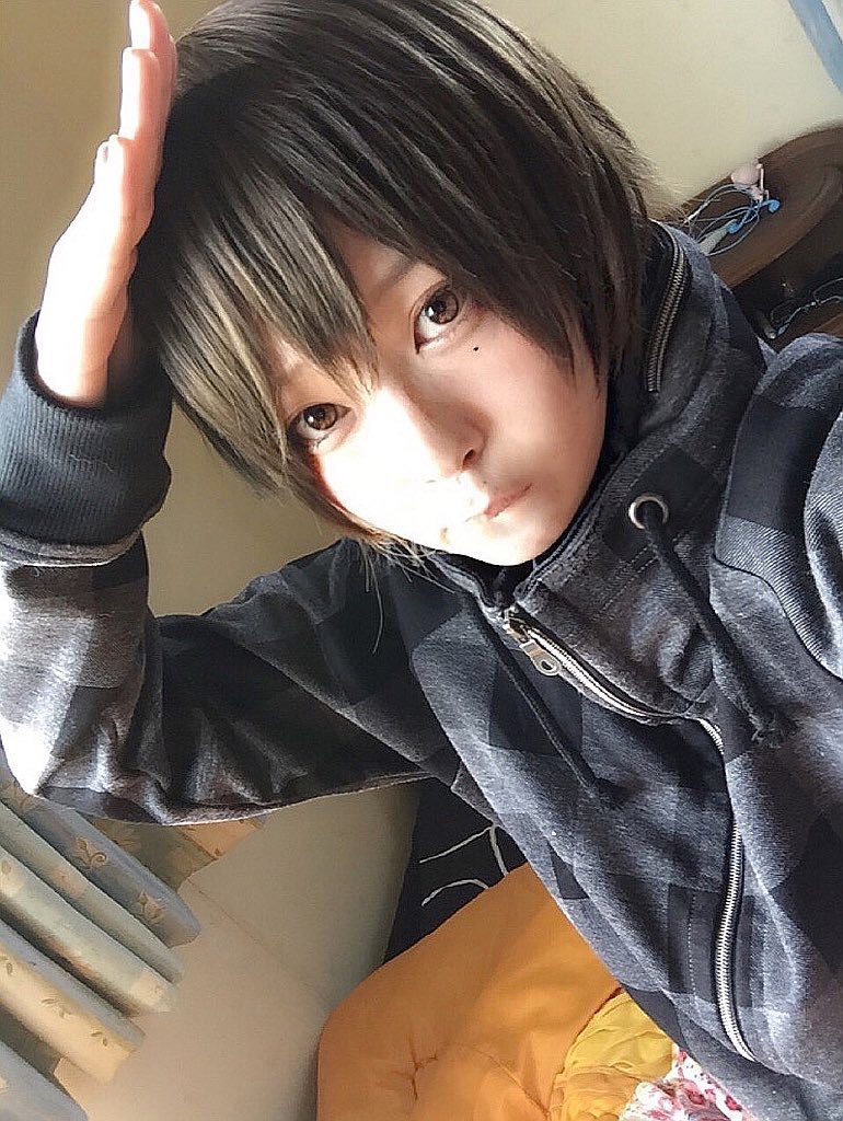 O Xrhsths 名無しのゴンベ Sto Twitter 男の子っぽい女の子っていいよねぇ みゆはんどストライクはあまた 短く切りたくなるけどうちが短くしたら 男の子ってよりクソガキになるハァ T Co F5ofe0haej