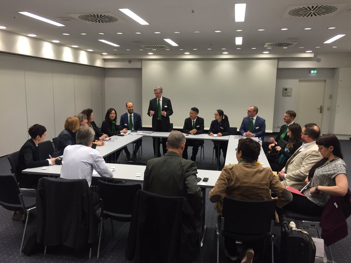 AhoLinoo's tweet photo. @FeiloSylvania press breakfast #lightandbuilding2016 with our Senior Management https://t.co/hPRQEAWRpr