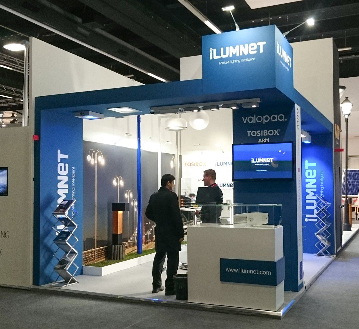 lumouslighting's tweet photo. Second day of #lightandbuilding2016 about to start. Welcome to meet us @iLUMNET stand in hall 5.0 stand C10! https://t.co/HEm17QvbTU