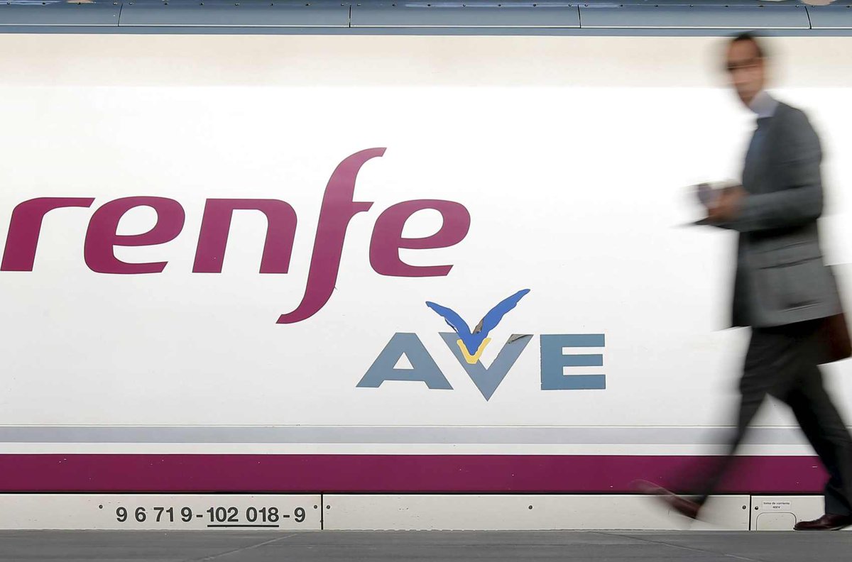 elEconomistaes's tweet photo. CCOO convoca una #huelga de 24 horas en Renfe y Adif el 23 de marzo https://t.co/cAS1vQ4aXj https://t.co/joco2Gk6nh