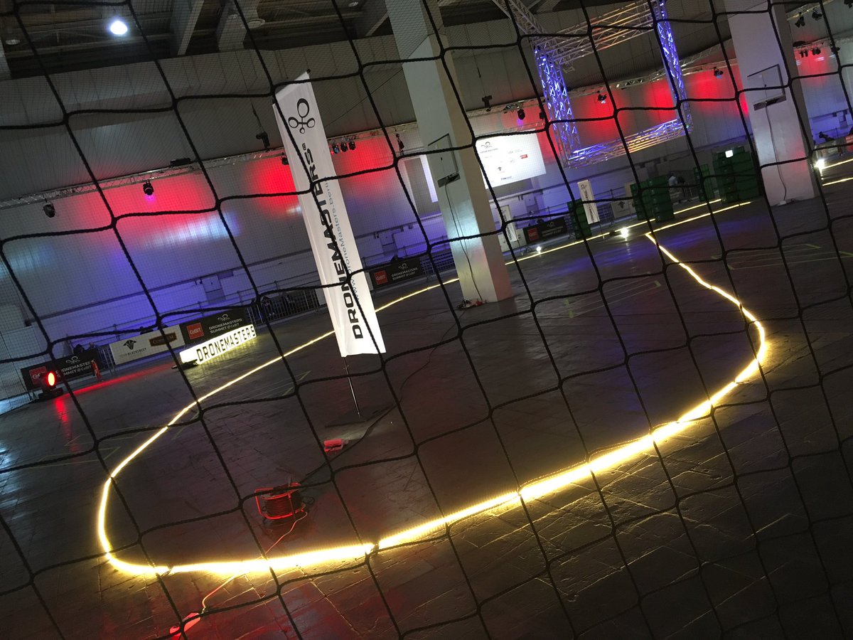 johnnyq72's tweet image. #CeBIT2016 #dronemasters Summit #cool