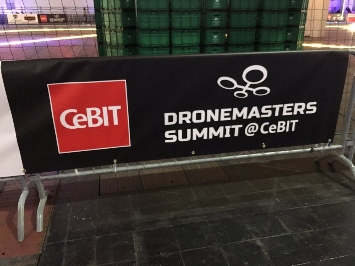 johnnyq72's tweet image. #CeBIT2016 #dronemasters Summit #cool