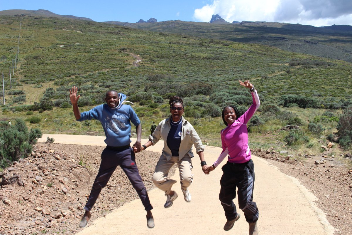 presidentsaward's tweet photo. Exec Dir @nmunala with Mesheck n Leah, Award leaders from Kenyatta University &amp; University of  Nairobi respectively https://t.co/lnaa9rUfnX