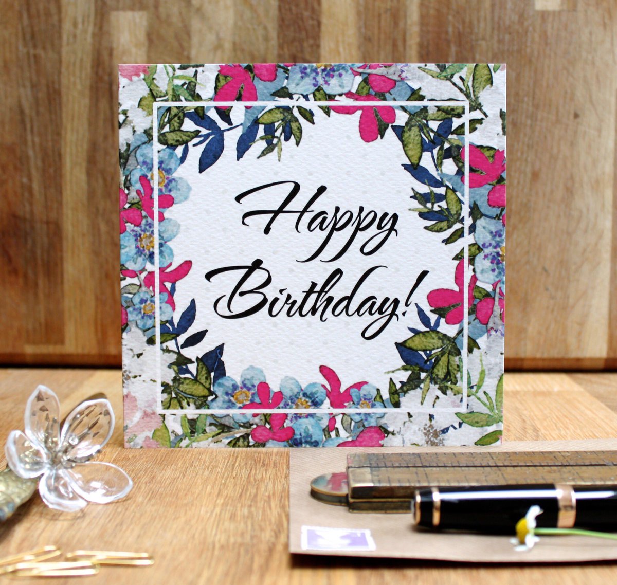 A sneak peek at some of the cards from our new "Flora" collection x 🌾🌸🌿#greetingscards #springtime #stationery