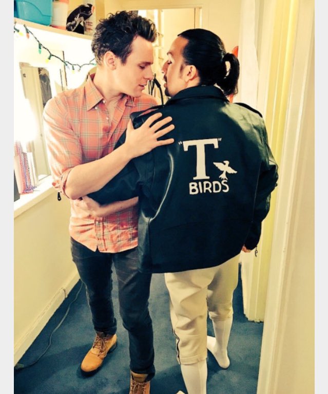 HamMusicalBunny's tweet photo. OVER 400 FOLLOWERS I COULD KISS EVERY SINGLE OF YOU ❤️ thx for all the @Lin_Manuel love! https://t.co/RdRIOaUrpU
